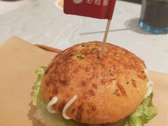 -必胜客(白广路店)