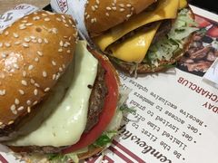 -The Habit Burger Grill 哈比特汉堡(爱琴海店)