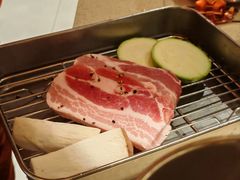 -蚂蚁洞·烤肉大营地(上海静安大悦城店)