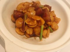 板栗红烧肉-西湖春天•老字号杭州菜(百汇店)