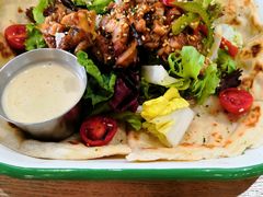 照烧鸡肉配牛油果拉法沙拉-HELLO 27 意面·沙拉·帕尼尼