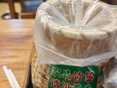 -云阿蛮云南生烫牛肉米线(奉贤路店)