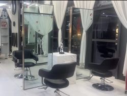 -U·NI SALON 造型
