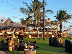 -FINNS Beach Club