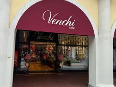 -VENCHI 闻绮(上海佛罗伦萨小镇店)
