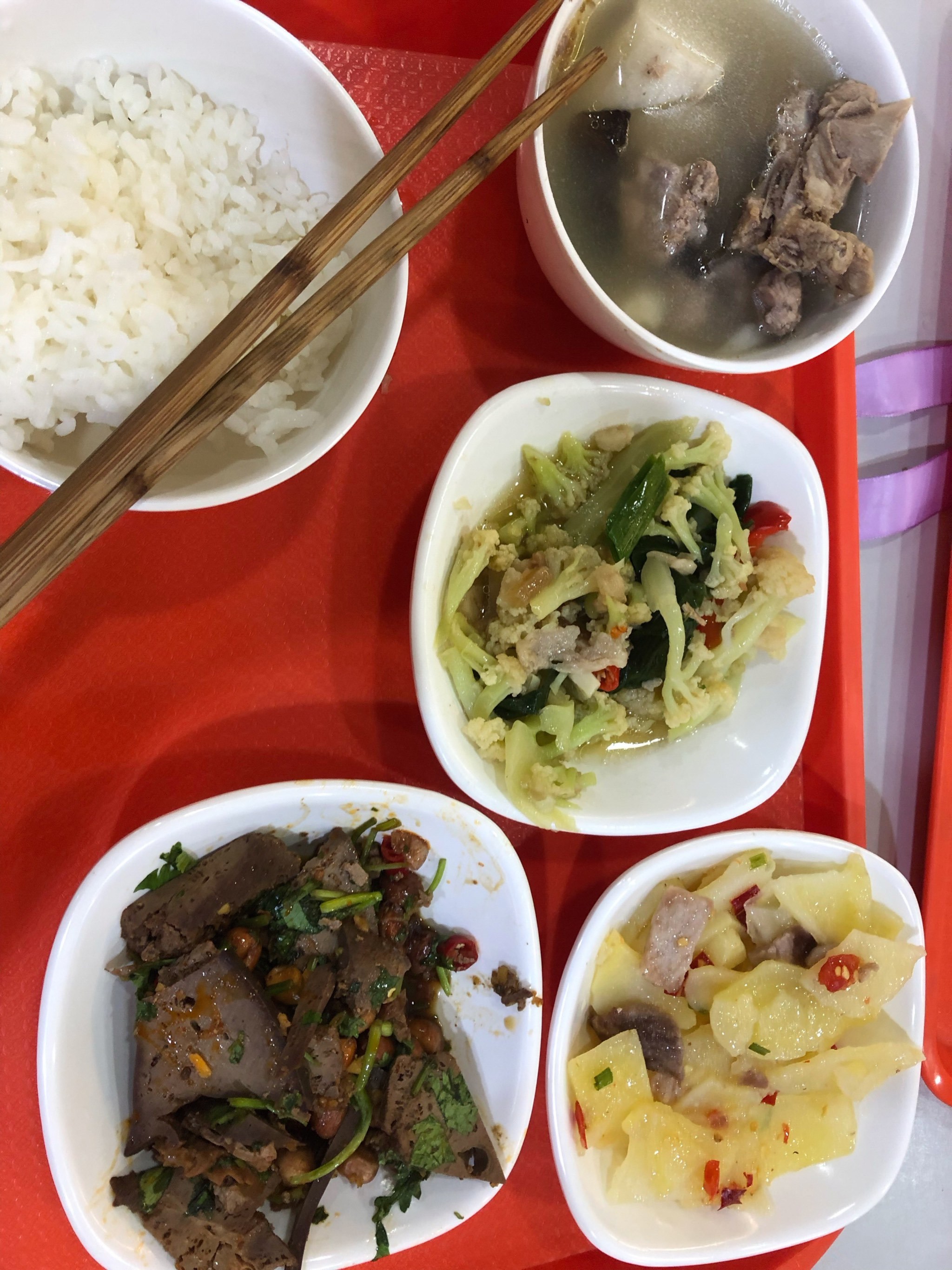 關(guān)于天津中醫(yī)學(xué)院第二附屬醫(yī)院黃牛掛號(hào)合理收費(fèi)的信息