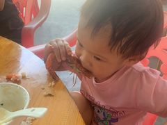 -姐妹四更烤猪店
