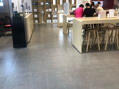 -华为授权体验店(中山公园来福士)
