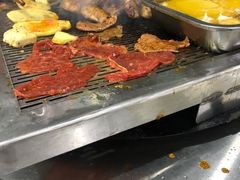 自助取餐区-陈小肠自助火盆烧烤(海门渔村美食街店)