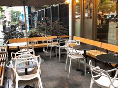 露天位-81BAKERY(大学路店)