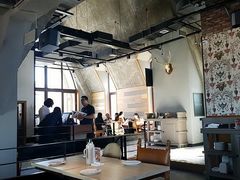 大堂-LENBACH兰巴赫西餐啤酒坊(大连东港店)