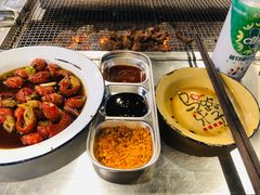 -马路牙子烧烤音乐酒馆(望京店)