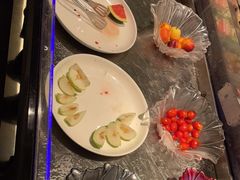 -牛里牛气· 榴莲海鲜鲜牛肉自助火锅·烤肉(横岗店)