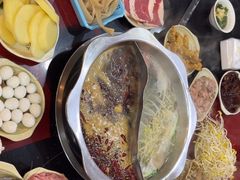 -储奇门鳝鱼火锅(总店)