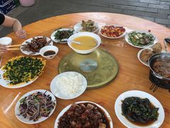 -梨木台悦来客农家院