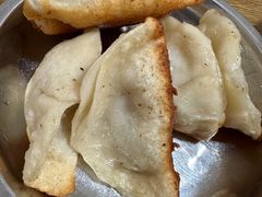 -黄阿姨锅贴大王(万航渡路店)