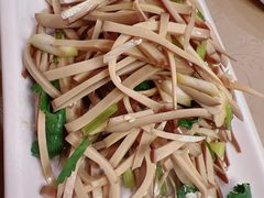 招牌小拌菜-金牌餐厅·天津菜·八珍豆腐·老爆三(瓷房子店)