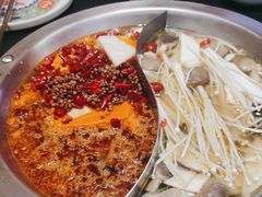 -沸炉重庆老火锅(军事博物馆店)
