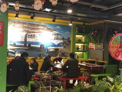 大堂-钢管厂五区小郡肝串串香(奥克斯广场锦城万达店)