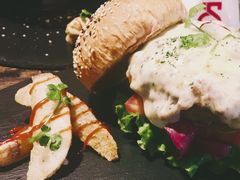 -HIGH FIVE哈福手工汉堡(桂林路店)