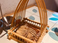 手打秘制麻酱烧饼-南城十里潮汕鲜牛火锅·鲜虾生滚粥(融汇老商埠店)