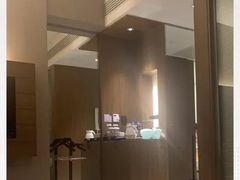 -上海滴水湖皇冠假日酒店