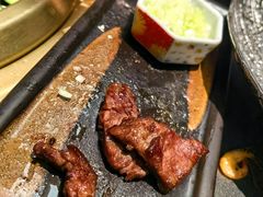 -铭牛烧肉·和牛海鲜自助(高新月牙湖店)