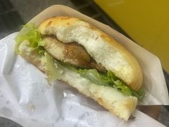 -必胜客(尹山湖歌林公园店)