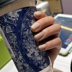 -孔雀手美甲美睫护理