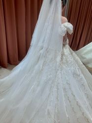 -派丽莫Pellimo原创设计婚纱品牌