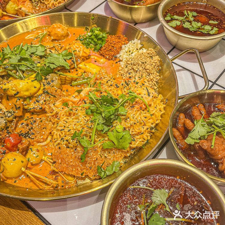 老板说这个是内蒙古的展现！真的很有创意了