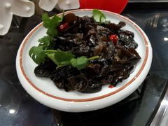 凉拌木耳-梁溪河畔·吉府花园(南长街南下塘店)