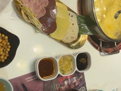 -洪氏嗨捞·猪肚鸡火锅(阳光天地店)