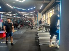 -豪思成DK健身私教连锁(凯乐国际店)