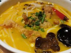 辣酥肉米线-云海肴·汽锅鸡·云南菜(美罗城店)