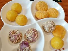 小吃四拼-龙聚德北京烤鸭(沙坪坝华宇A馆店)