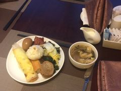 -湖景知味西餐厅•自助餐• 轻食(南京金茂威斯汀大酒店)