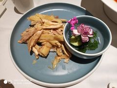 盐焗手撕鸡-尚一汤 广东炖汤(金桥国际店)