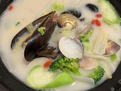 -港丽餐厅(正大店)