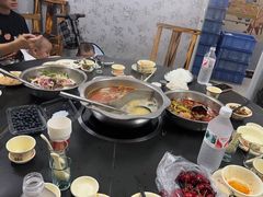 -周良天山牛杂城(天山路总店)