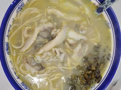 招牌黄鱼面-明呈黄鱼面馆(斜土路店)