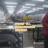 用传统的炭炉吃火锅才是贴近生活