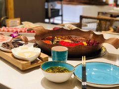 -墨居上隐·院子里火锅(峨眉店)