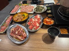 -山居屋炭火烧肉(厚街万达店)