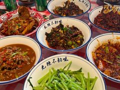 -笨豆腐居民楼菜馆•江西小炒(天津开发区店)