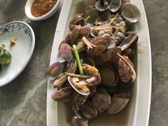 葱姜炒花甲-四川小胡子海鲜(丁村万人海鲜广场店)