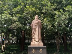 -汇龙潭