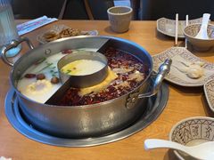 -江小渔鲜鱼火锅(冠亚星城店)