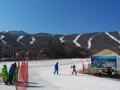 -亚布力新体委滑雪场