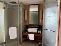 -三亚湾海居铂尔曼度假酒店